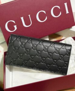 Alternative view of Ví dài Gucci